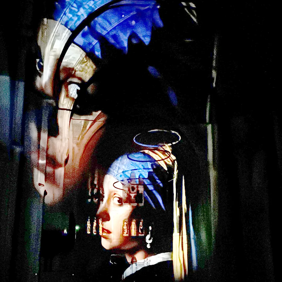 Portrait artistique projeté en vidéo mapping dans l’église Notre-Dame de Saint-Chamond, entre mémoire et art numérique